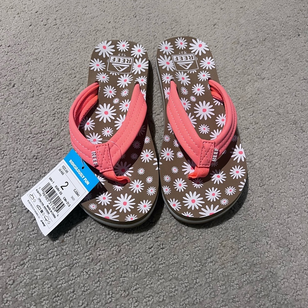 Reef Kids' Pink and Brown Daisy Ahi Flip Flops NWT